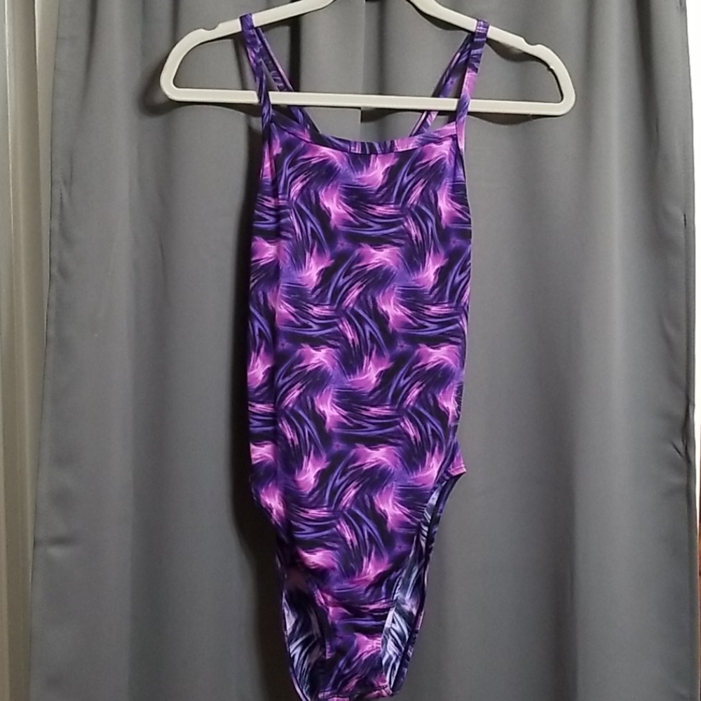 Speedo swimsuit size 6/32